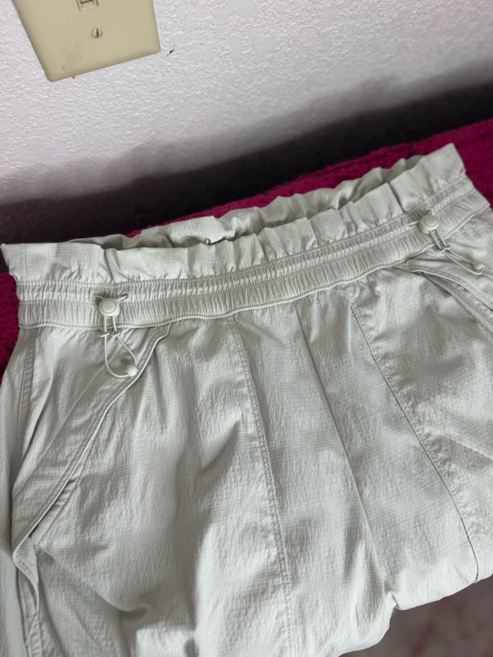 ATHLETA 💚 Trekkie High Rise Mint Green Parachute Pants (Women’s Size 4) - Picture 15 of 17